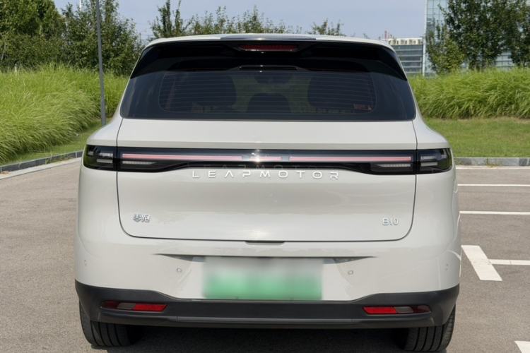 Used Leapmotor B10 2025 510 Joyful Edition Exterior 4