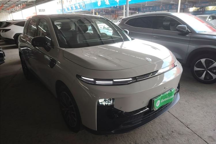Used Leapmotor B10 2025 510 Joyful Edition Front Right 45 Deg