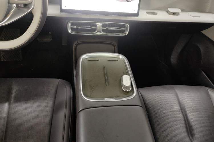 Used Leapmotor B10 2025 510 Joyful Edition Gear Lever