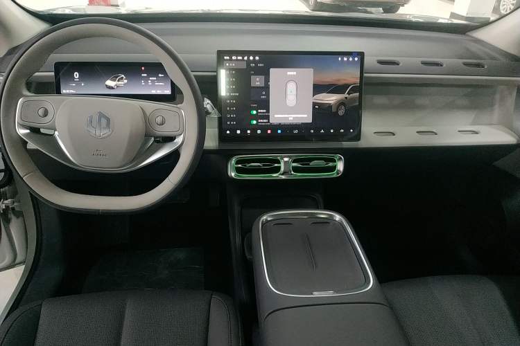 Used Leapmotor B10 2025 510 Joyful Edition Interior 2