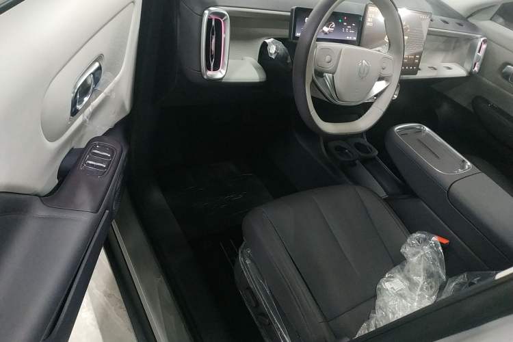 Used Leapmotor B10 2025 510 Joyful Edition Interior 3