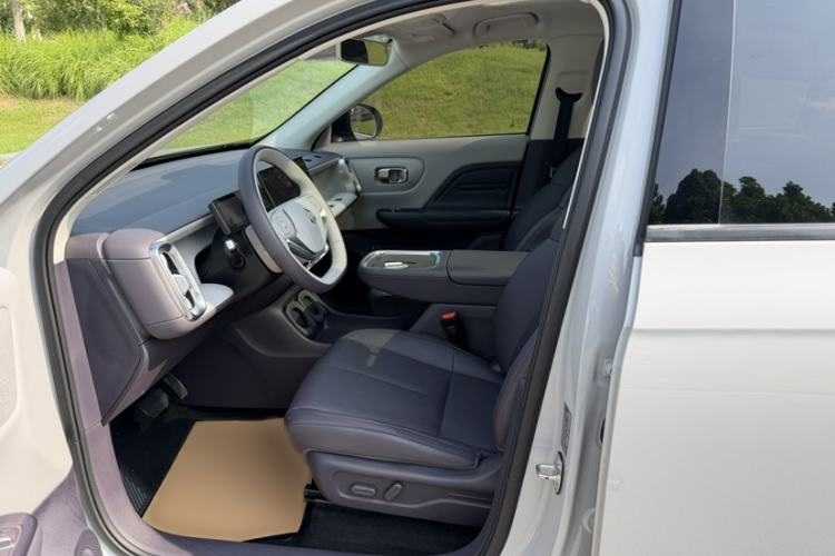 Used Leapmotor B10 2025 510 Joyful Edition Interior 4
