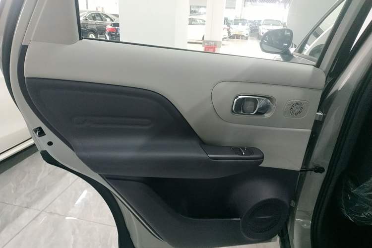 Used Leapmotor B10 2025 510 Joyful Edition Interior 8