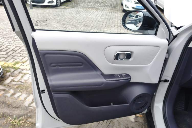 Used Leapmotor B10 2025 600 LiDAR Version Left Front Door Interior