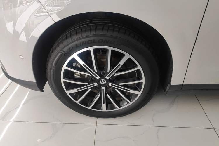 Used Leapmotor B10 2025 510 Joyful Edition Left Front Wheel Hub