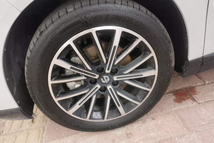 Used Leapmotor B10 2025 510 Joyful Edition Left Front Wheel Hub