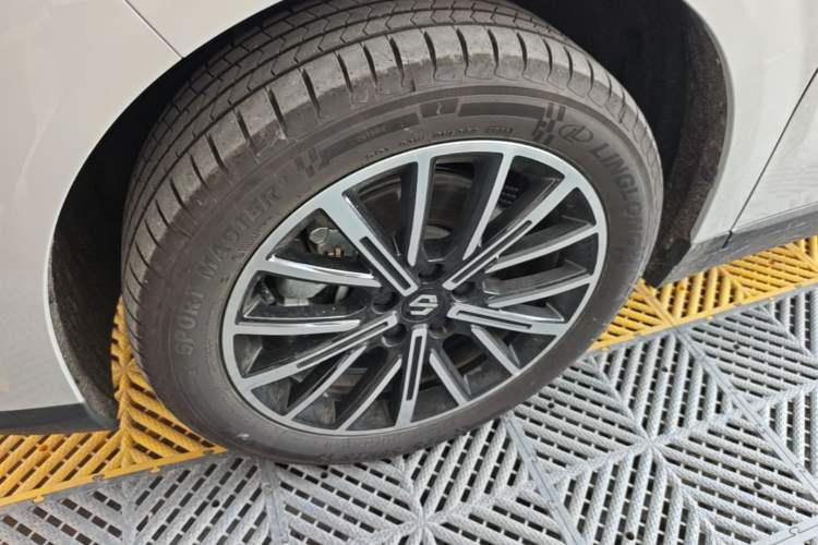 Used Leapmotor B10 2025 510 Joyful Edition Left Front Wheel Hub