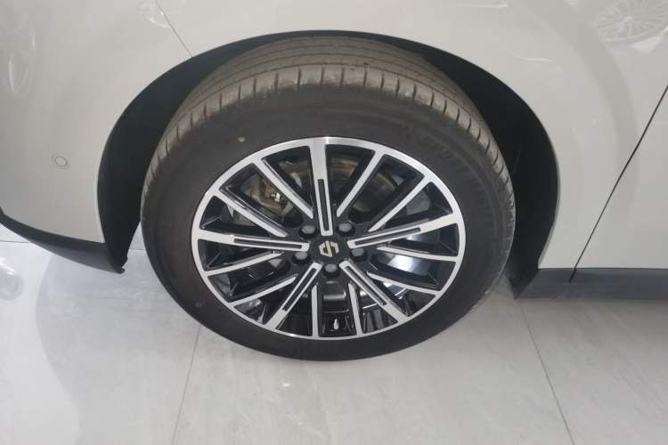 Used Leapmotor B10 2025 510 Joyful Edition Left Front Wheel Hub