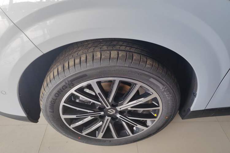 Used Leapmotor B10 2025 510 Comfort Edition Left Front Wheel Hub