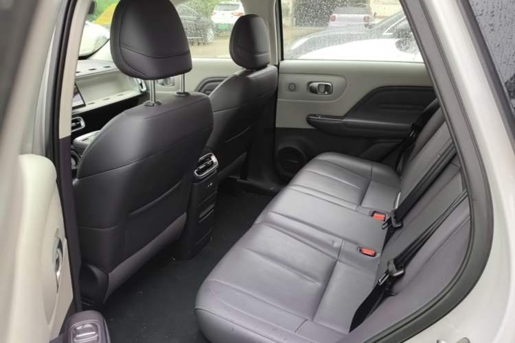 Used Leapmotor B10 2025 510 Joyful Edition Left Rear Seat