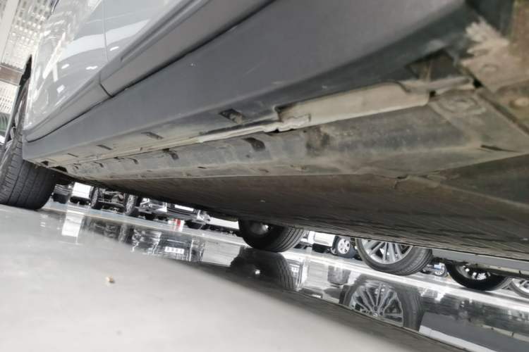 Used Leapmotor B10 2025 510 Joyful Edition Left Side Sill