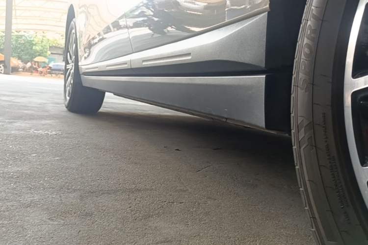 Used Leapmotor B10 2025 510 Joyful Edition Left Side Sill