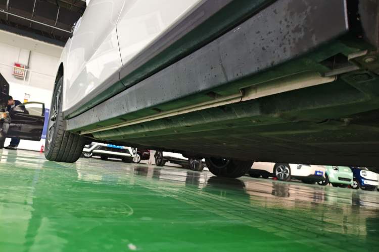 Used Leapmotor B10 2025 510 Joyful Edition Left Side Sill