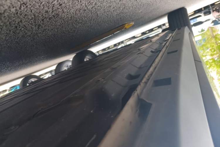 Used Leapmotor B10 2025 510 Joyful Edition Left Side Sill