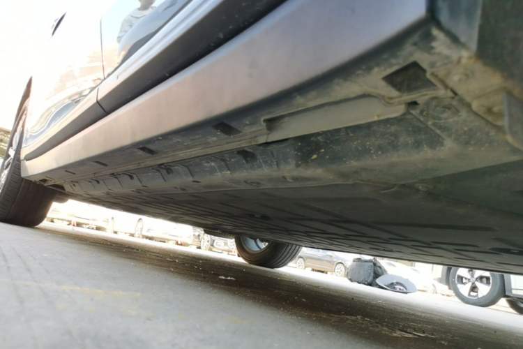 Used Leapmotor B10 2025 510 Joyful Edition Left Side Sill