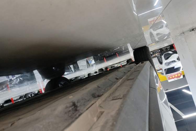 Used Leapmotor B10 2025 510 Joyful Edition Left Side Sill
