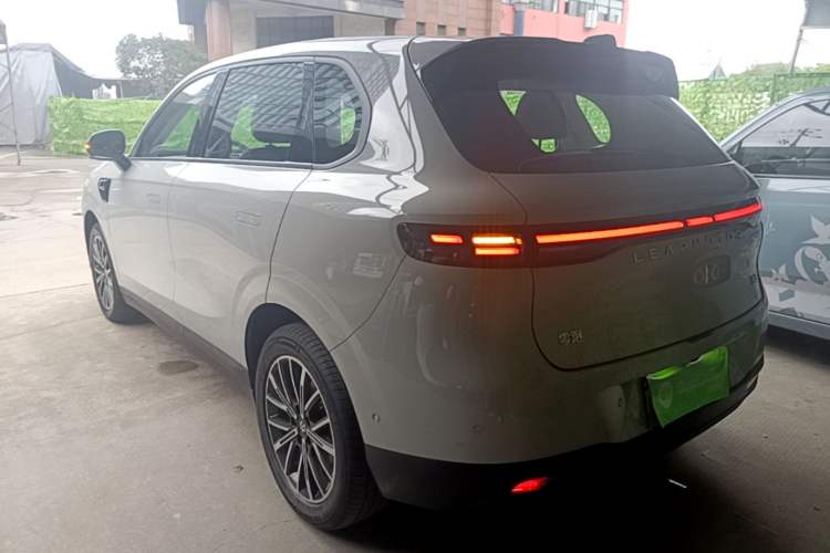 Used Leapmotor B10 2025 510 LiDAR Version Rear Left 45 Deg