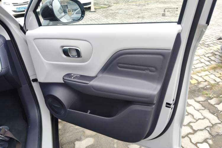 Used Leapmotor B10 2025 600 LiDAR Version Right Front Door Interior