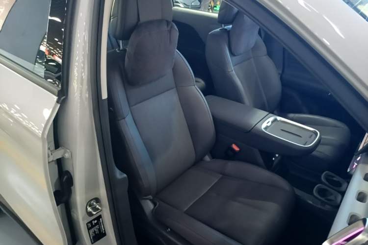 Used Leapmotor B10 2025 510 LiDAR Version Right Front Seat