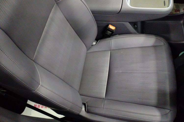 Used Leapmotor B10 2025 510 Joyful Edition Right Front Seat