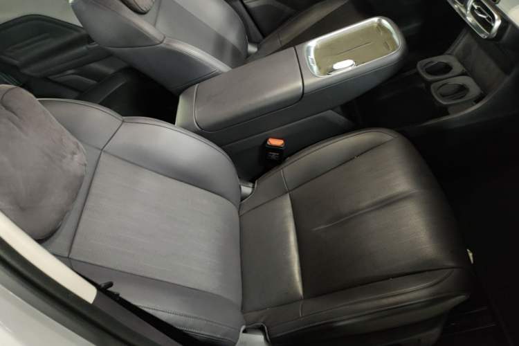Used Leapmotor B10 2025 510 Joyful Edition Right Front Seat