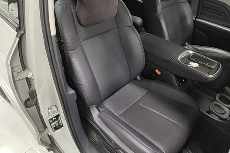 Used Leapmotor B10 2025 510 Joyful Edition Right Front Seat