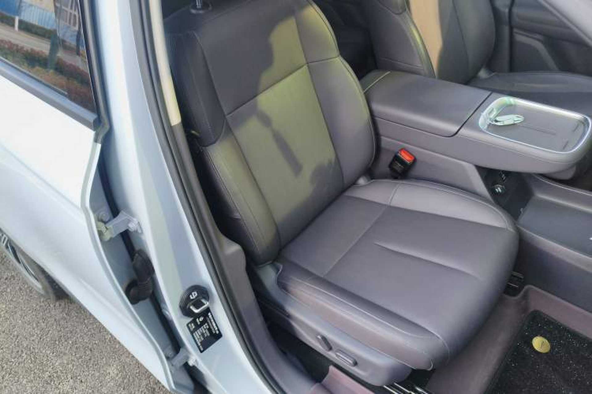 Used Leapmotor B10 2025 600 LiDAR Version Right Front Seat