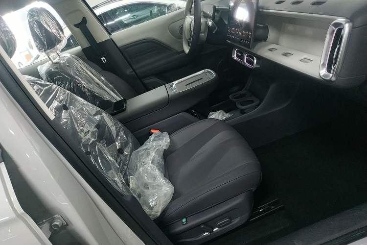 Used Leapmotor B10 2025 510 Joyful Edition Right Front Seat
