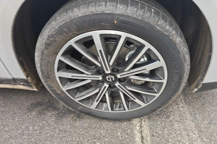 Used Leapmotor B10 2025 510 Joyful Edition Right Front Wheel Hub