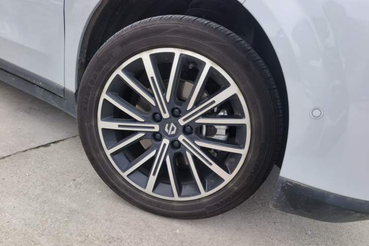 Used Leapmotor B10 2025 510 Joyful Edition Right Front Wheel Hub