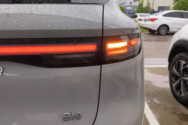 Used Leapmotor B10 2025 510 Joyful Edition Right Rear Taillight