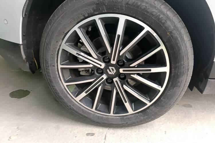 Used Leapmotor B10 2025 510 LiDAR Version Right Rear Wheel Hub