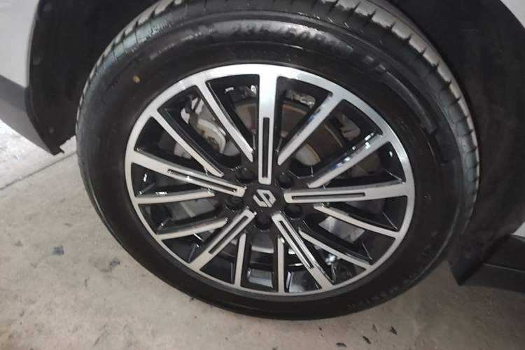 Used Leapmotor B10 2025 510 Joyful Edition Right Rear Wheel Hub