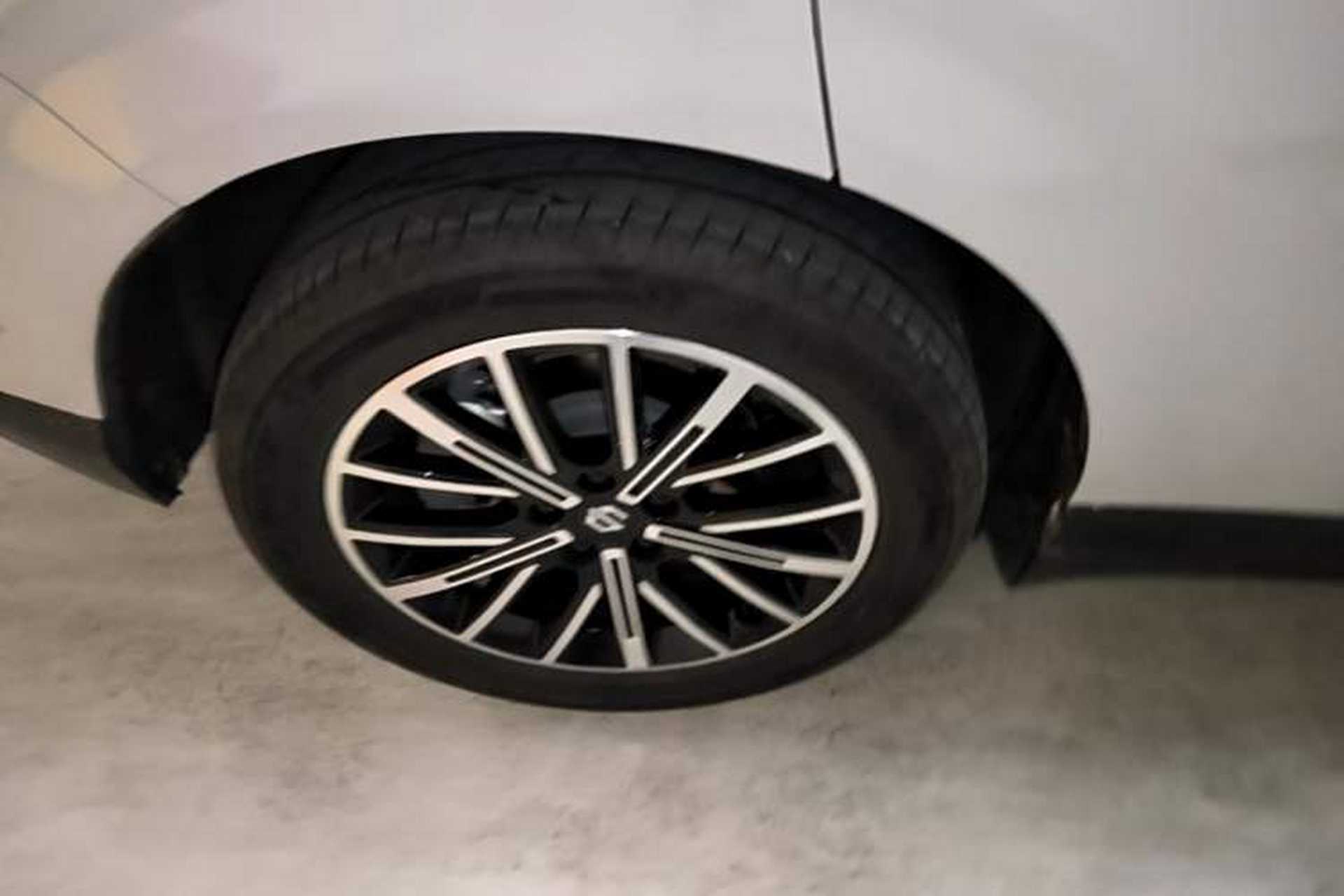 Used Leapmotor B10 2025 600 LiDAR Version Right Rear Wheel Hub
