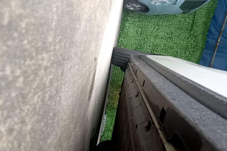 Used Leapmotor B10 2025 510 LiDAR Version Right Side Sill