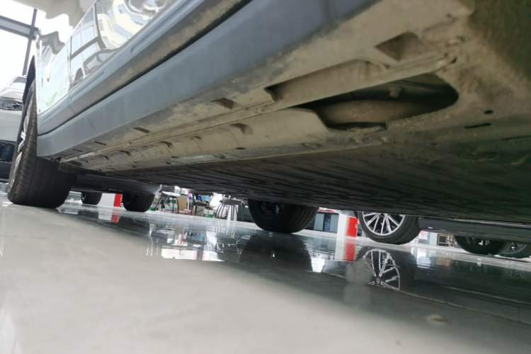 Used Leapmotor B10 2025 510 Joyful Edition Right Side Sill