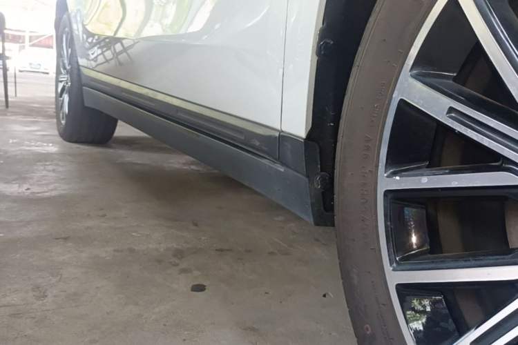 Used Leapmotor B10 2025 510 Joyful Edition Right Side Sill