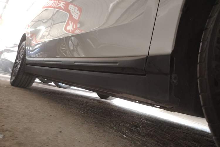 Used Leapmotor B10 2025 510 Joyful Edition Right Side Sill