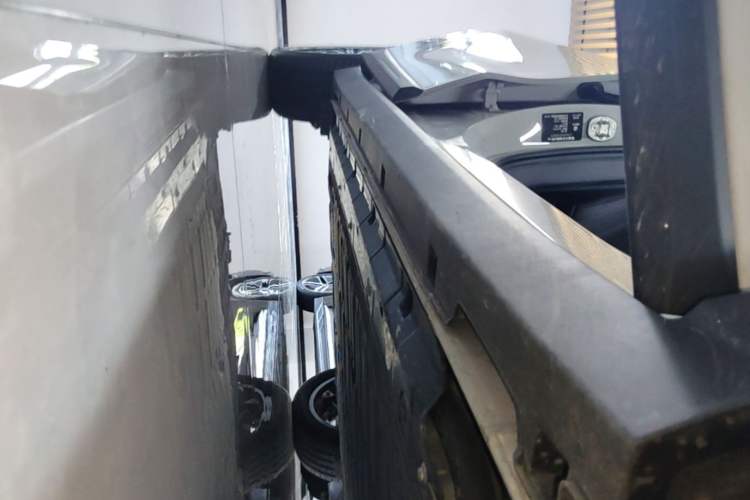 Used Leapmotor B10 2025 510 LiDAR Version Right Side Sill