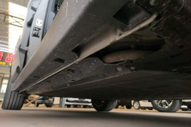 Used Leapmotor B10 2025 510 Joyful Edition Right Side Sill