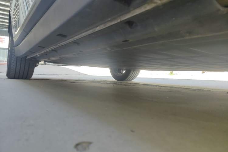 Used Leapmotor B10 2025 510 Joyful Edition Right Side Sill