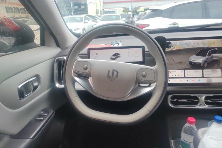 Used Leapmotor B10 2025 600 Joyful Edition Steering Wheel