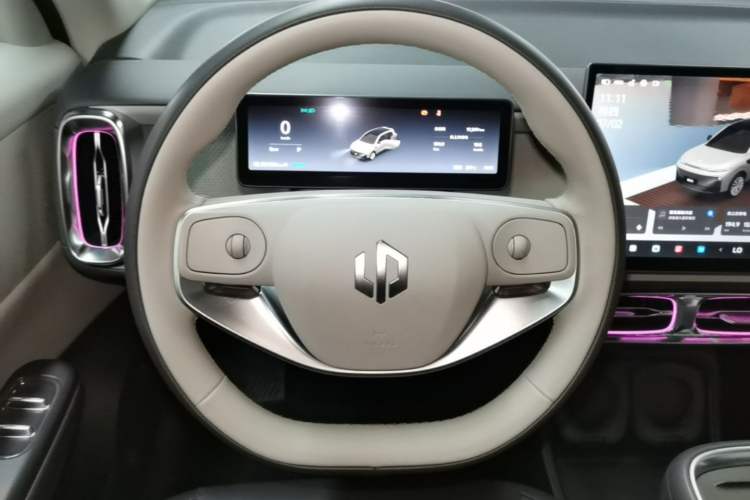 Used Leapmotor B10 2025 510 Joyful Edition Steering Wheel