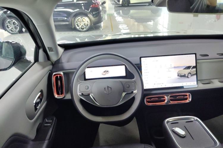 Used Leapmotor B10 2025 510 LiDAR Version Steering Wheel