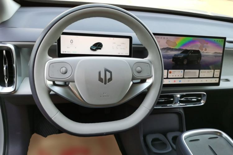 Used Leapmotor B10 2025 510 Joyful Edition Steering Wheel