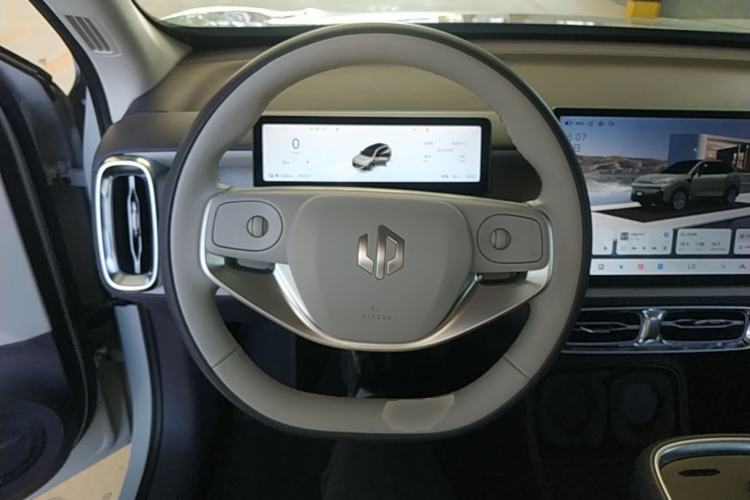 Used Leapmotor B10 2025 510 Joyful Edition Steering Wheel