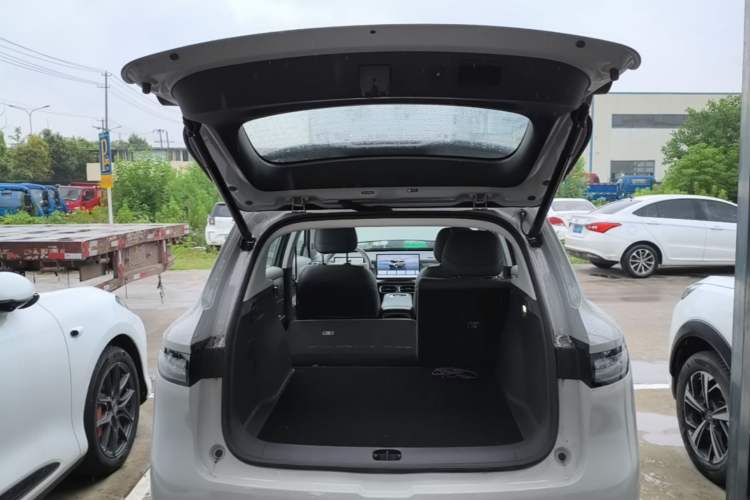 Used Leapmotor B10 2025 510 Joyful Edition Trunk