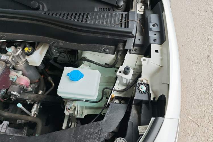 Used Leapmotor B10 2025 510 Joyful Edition Engine Bay Left