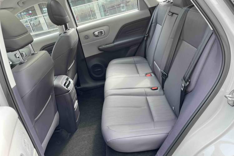 Used Leapmotor B10 2025 510 Joyful Edition Interior 13