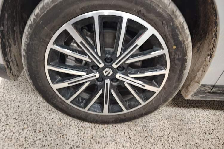 Used Leapmotor B10 2025 510 Joyful Edition Left Front Wheel Hub
